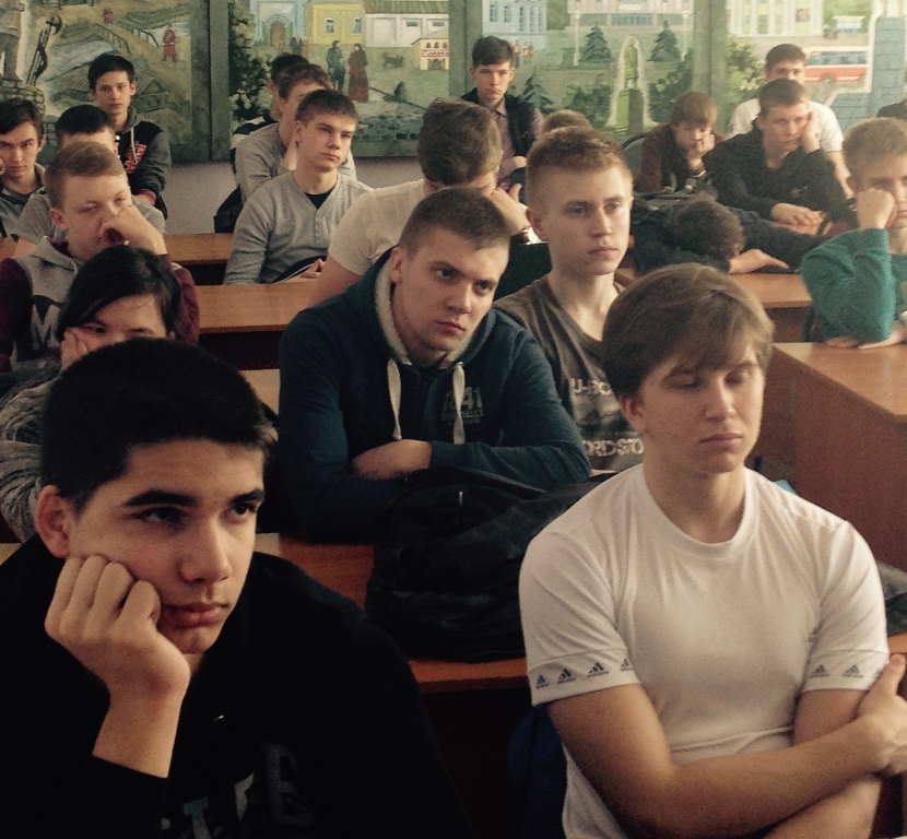 Представители общины храма Казанской иконы Божией Матери посетили Саранский строительный техникум